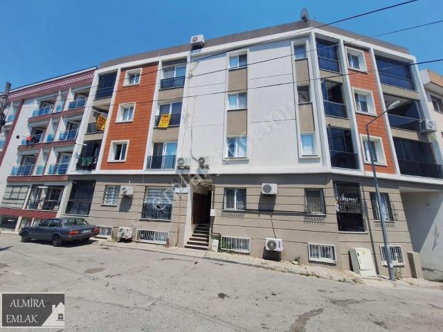 Karabağlar, İzmir içerisinde satılık mülk