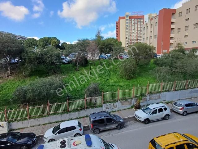 Karabağlar, İzmir içerisinde kiralık mülk
