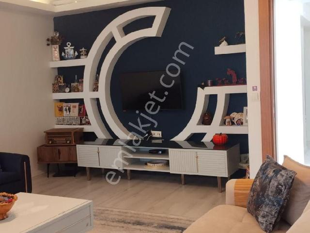 Karabağlar, İzmir içerisinde satılık mülk