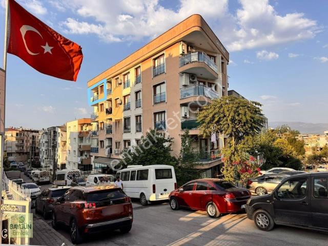 Karabağlar, İzmir içerisinde kiralık mülk