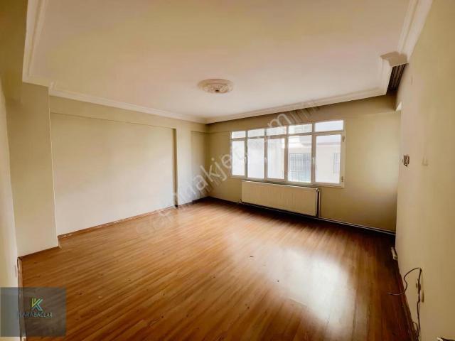 Karabağlar, İzmir içerisinde kiralık mülk