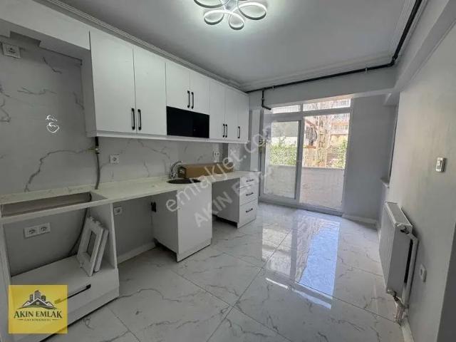 Karabağlar, İzmir içerisinde satılık mülk
