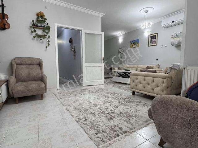 Karabağlar, İzmir içerisinde satılık mülk