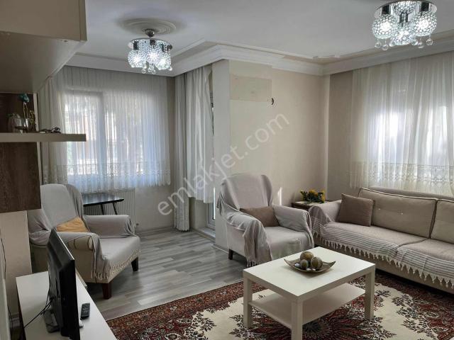 Karabağlar, İzmir içerisinde kiralık mülk
