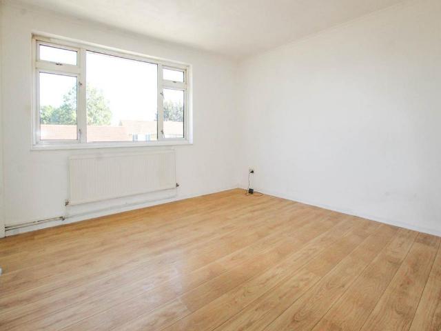 Apartment for rent in Yeading, Greater London