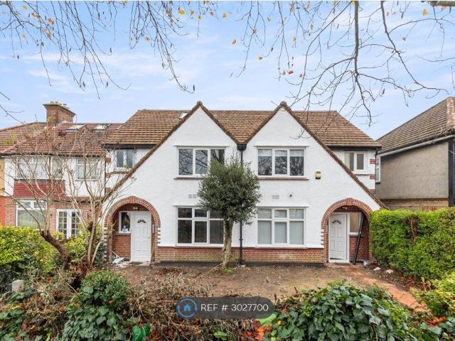 Studio for rent in Yeading, Greater London