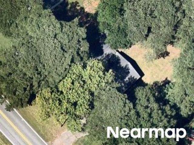 House for sale in The Oaks, Douglasville