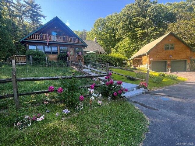 House for sale in Accord, New York