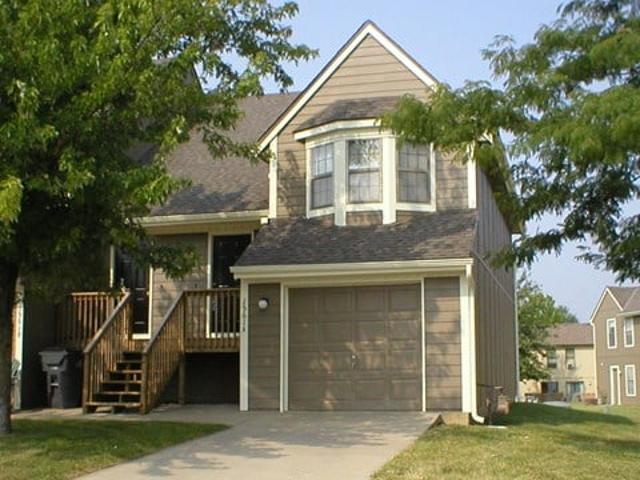 Townhouse for rent in Olathe