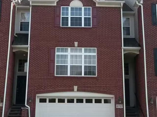 Condo for rent in Canton