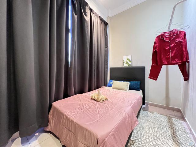 Room for rent in Country Heights Damansara, Kuala Lumpur