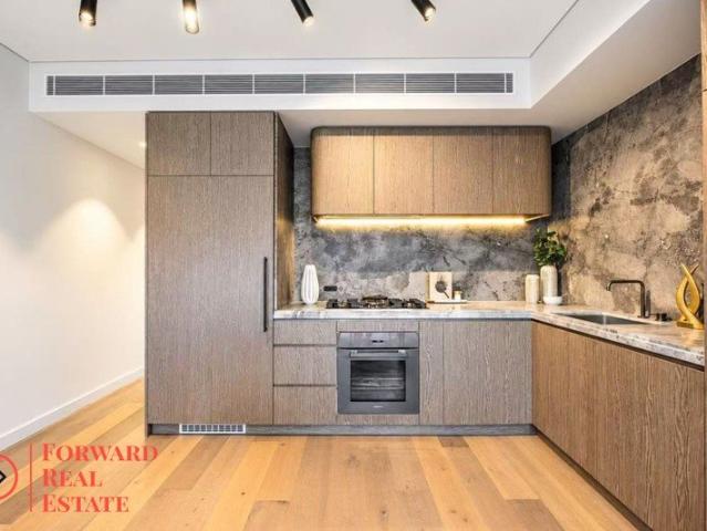 Townhouse for sale in Lower North Shore, Sydney
