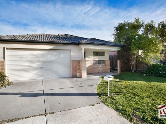 House for rent in Toomuc Meadows Estate, Melbourne