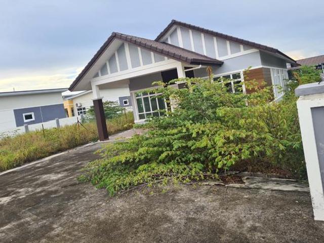 Bungalow for sale in Sendayan Village, Negeri Sembilan