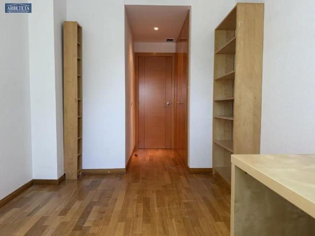 Apartamento en alquiler en Valdeluz, Yebes