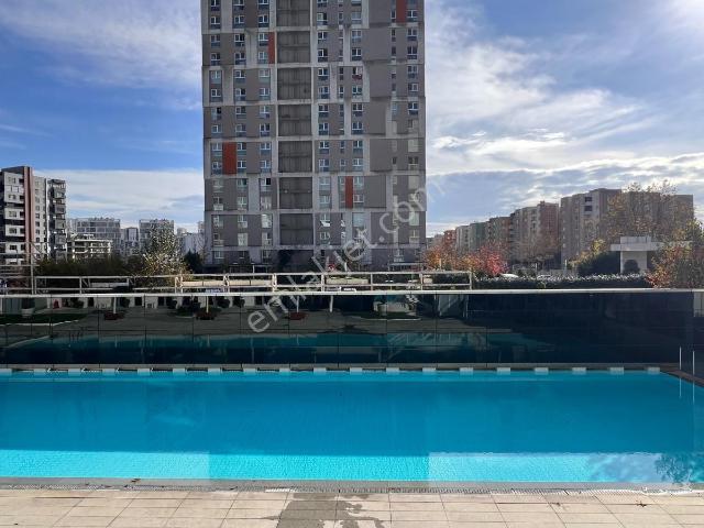 Atakent Mahallesi, Küçükçekmece içerisinde kiralık mülk