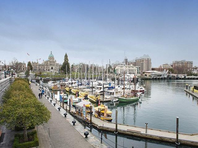 Apartment for rent in Downtown, Victoria