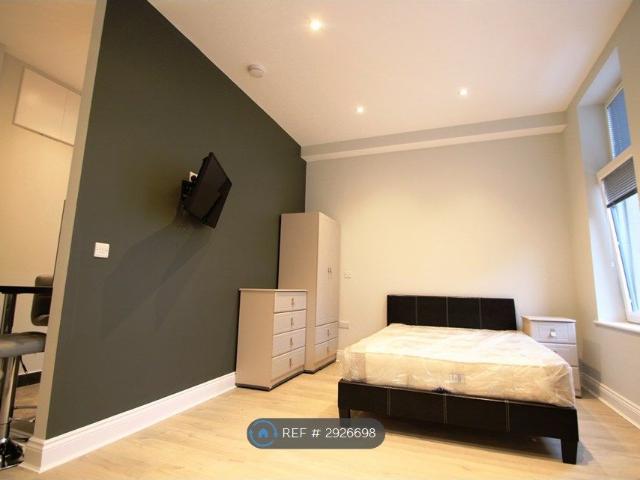 Studio for rent in West Cliff, Bournemouth