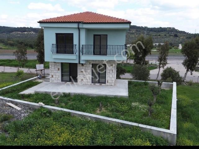 Aliağa, İzmir içerisinde satılık Villa