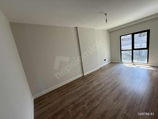 Üsküdar, İstanbul içerisinde satılık mülk