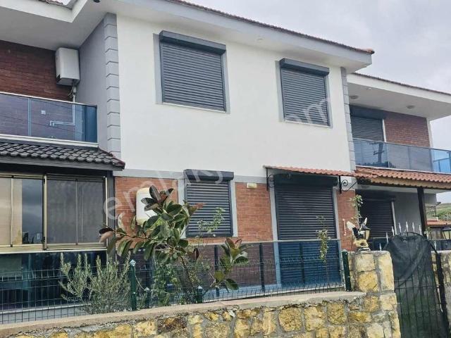 Foça, İzmir içerisinde satılık Villa