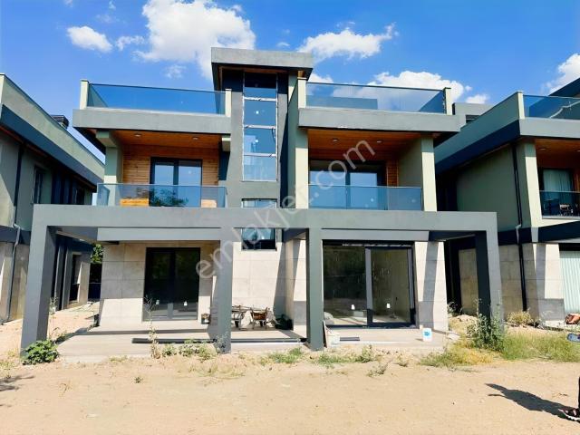 Yeni Bağlıca Mahallesi, Etimesgut içerisinde satılık Villa