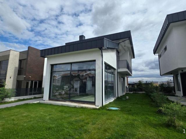 Yeni Bağlıca Mahallesi, Etimesgut içerisinde satılık Villa