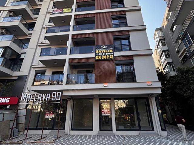 Karşiyaka, İzmir içerisinde satılık Dükkan