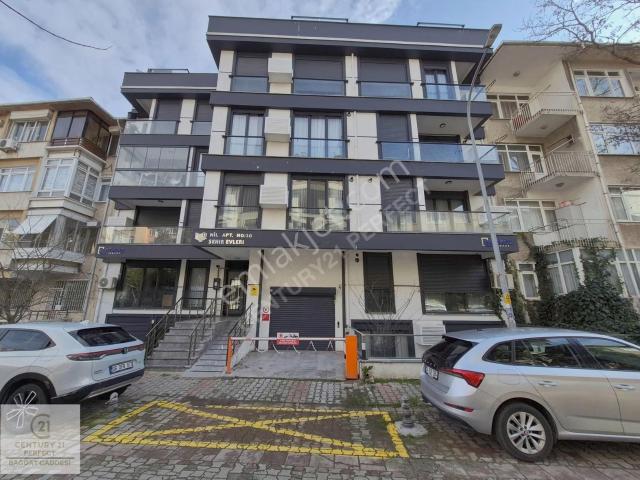 Kadiköy, İstanbul içerisinde kiralık mülk