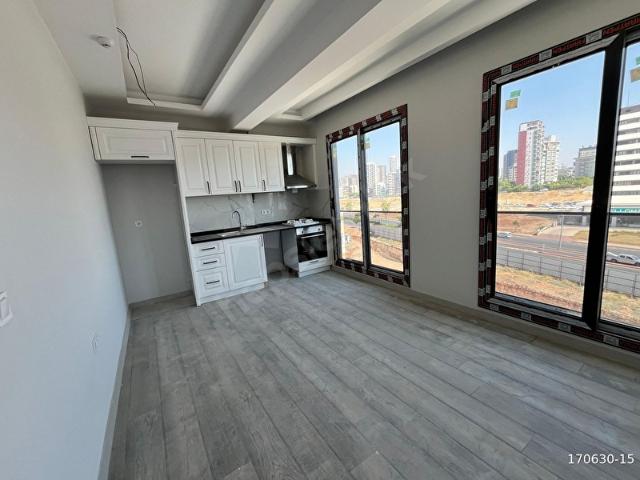 Yenişehir, Mersin içerisinde satılık mülk