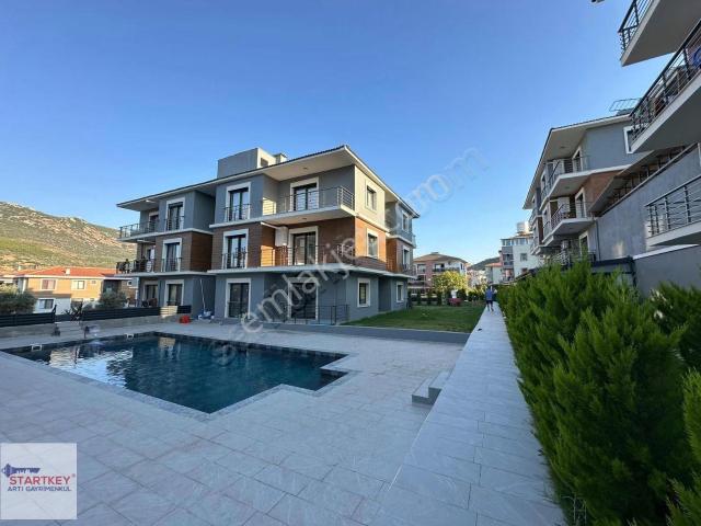 Foça, İzmir içerisinde satılık mülk