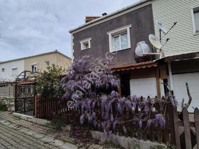 Foça, İzmir içerisinde satılık Villa