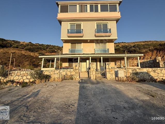 Foça, İzmir içerisinde satılık Villa