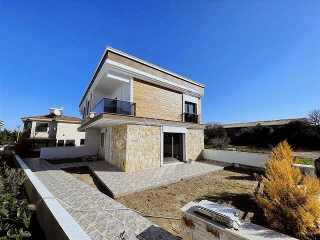Foça, İzmir içerisinde satılık Villa