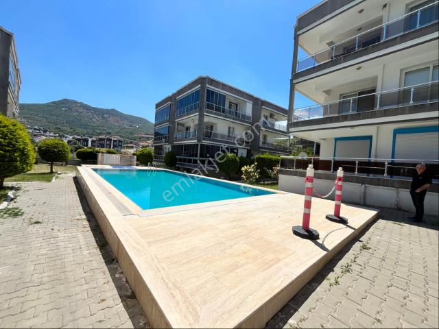 Foça, İzmir içerisinde satılık mülk