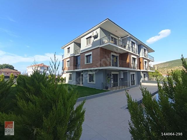 Foça, İzmir içerisinde satılık mülk