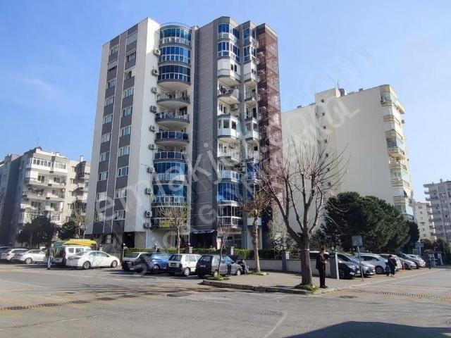 Bayrakli, İzmir içerisinde satılık mülk