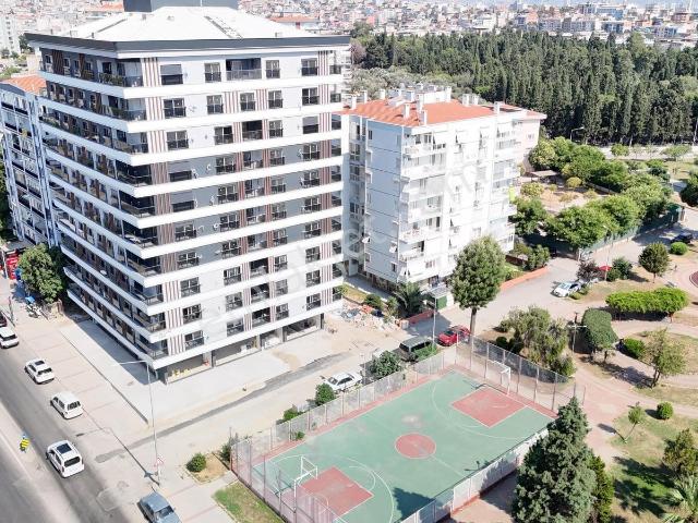 Bayrakli, İzmir içerisinde satılık mülk