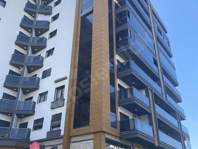 Bayrakli, İzmir içerisinde satılık mülk