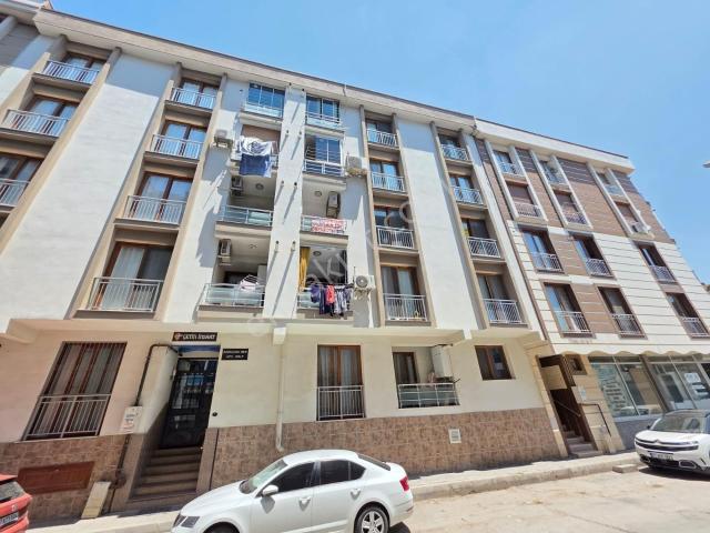 Karşiyaka, İzmir içerisinde kiralık mülk