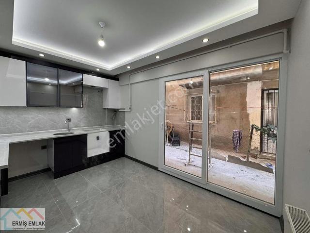 Buca, İzmir içerisinde satılık mülk
