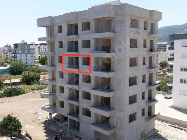 Kum, Finike içerisinde satılık mülk