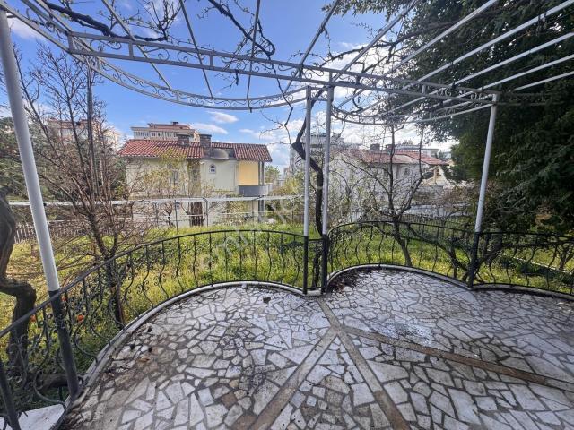 Kahramanmaraş içerisinde satılık Villa