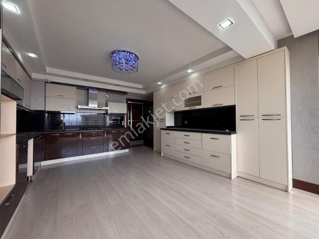 Hürriyet Mahallesi, Onikişubat içerisinde kiralık mülk