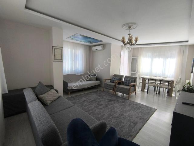 Yenibosna Merkez Mahallesi, Bahçelievler içerisinde satılık Residence