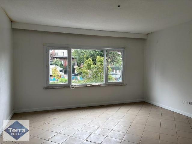 Yenibosna Merkez Mahallesi, Bahçelievler içerisinde kiralık mülk