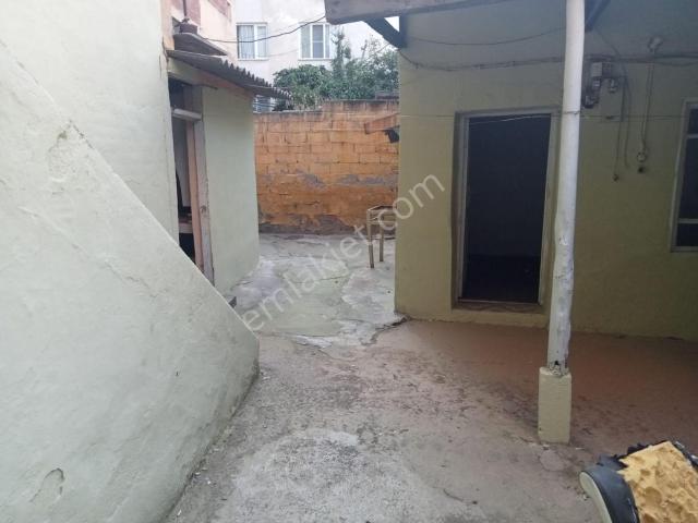 Yenice Mahallesi, Alaşehir içerisinde satılık Villa