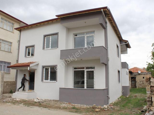 Sorgun içerisinde satılık Villa