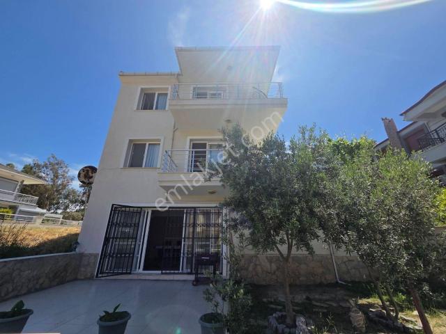 Foça, İzmir içerisinde satılık Villa