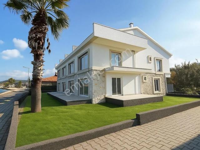 Cumhuriyet Mahallesi, Foça içerisinde satılık mülk